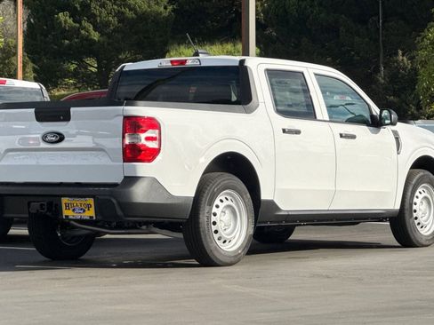 New 2026 Ford Maverick XL image 11