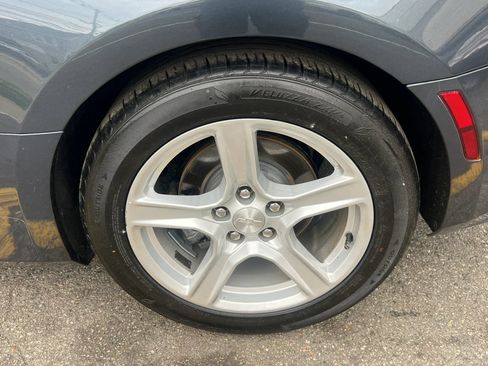 Used 2020 Chevrolet Camaro LT RWD image 10