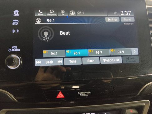 Used 2020 Honda Pilot Touring image 25