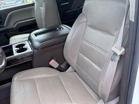 Used 2015 GMC Sierra 2500 Denali w/ Duramax Plus Package AWD/4WD image 10