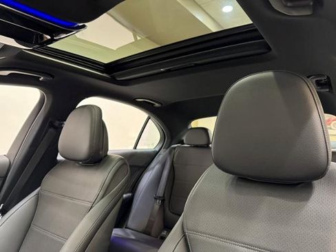 Used 2025 Mercedes-Benz C 300 4MATIC Sedan image 9