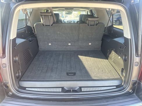 Used 2016 Chevrolet Suburban LTZ image 9
