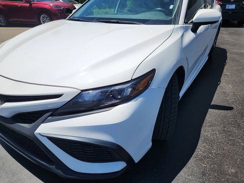 Certified 2024 Toyota Camry SE FWD image 9
