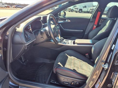 Used 2023 Kia Stinger GT2 image 23