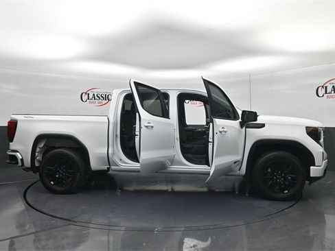 Used 2024 GMC Sierra 1500 Elevation image 32