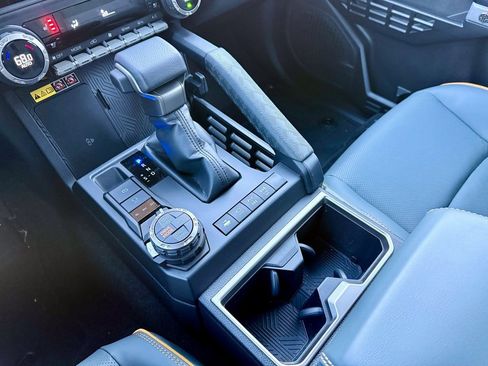 Used 2025 Toyota 4Runner Trailhunter image 20