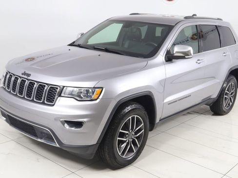 Used 2019 Jeep Grand Cherokee Limited image 22