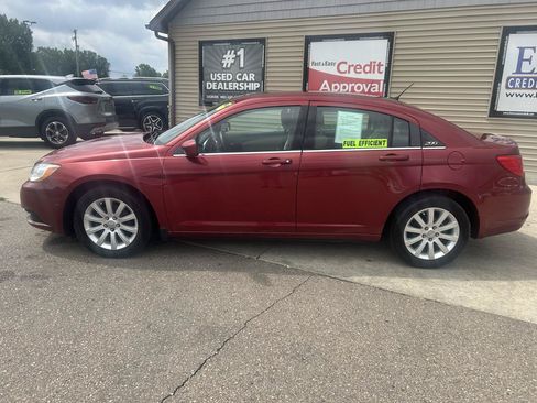 Used 2013 Chrysler 200 LX FWD image 8