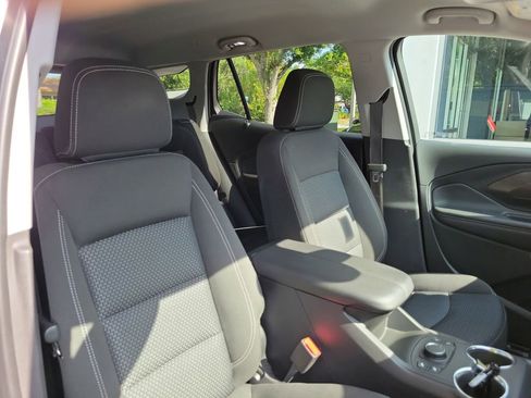 Used 2023 GMC Terrain SLE w/ Driver Convenience Package FWD image 25