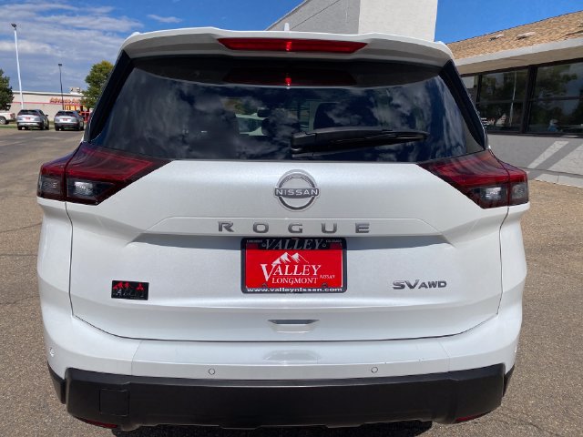 Used 2024 Nissan Rogue SV w/ SV Premium Package AWD/4WD image 4