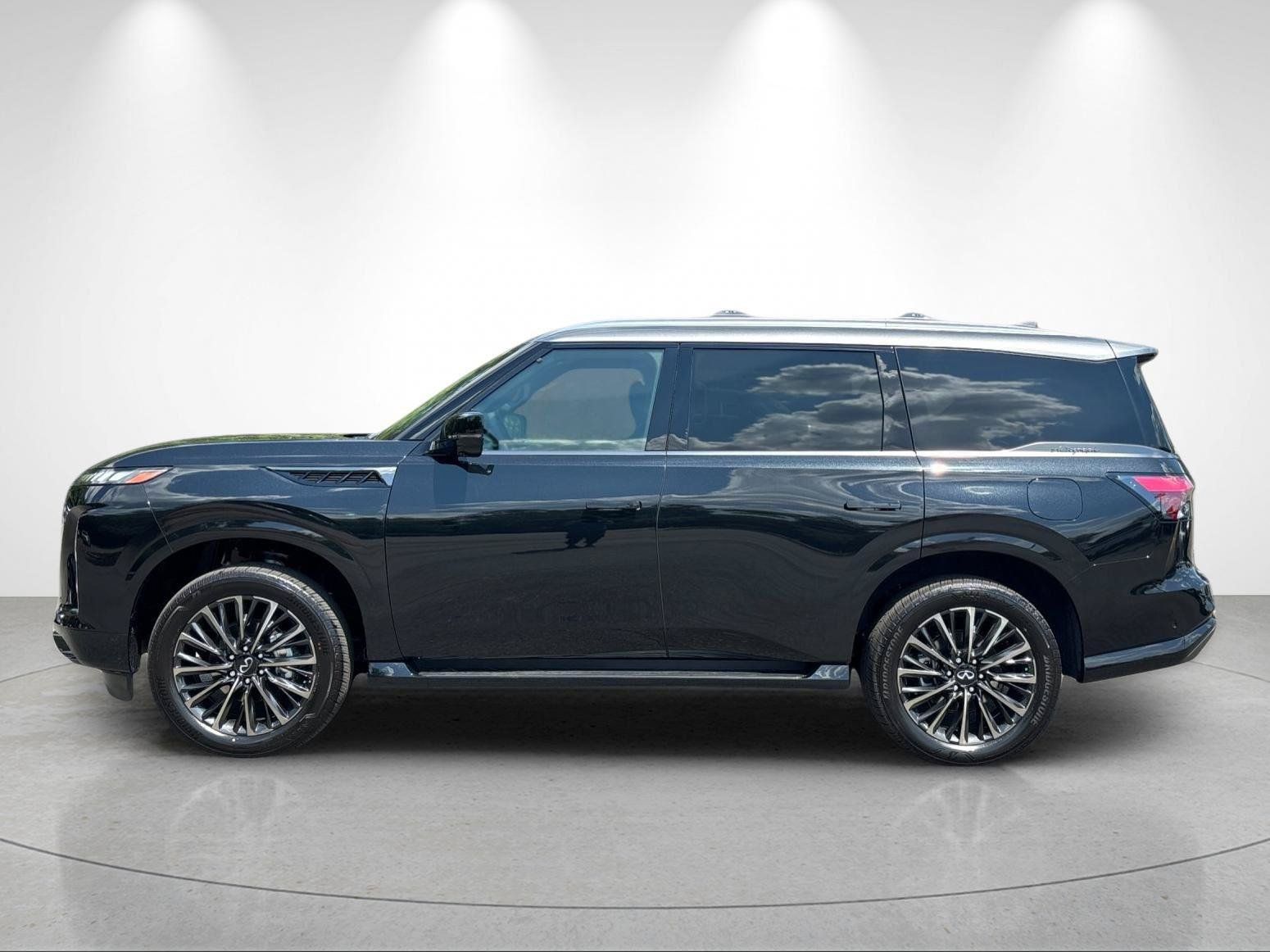 New 2027 INFINITI QX80 Autograph AWD/4WD image 2
