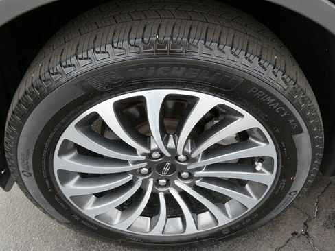Used 2024 Lincoln Aviator Reserve w/ Equipment Group 201A AWD/4WD image 10