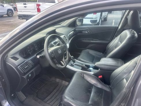 Used 2015 Honda Accord Sport image 9