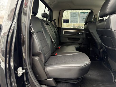 Used 2018 RAM 2500 Big Horn image 42