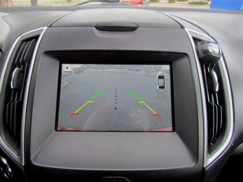 Used 2017 Ford Edge SEL w/ Equipment Group 201A image 38