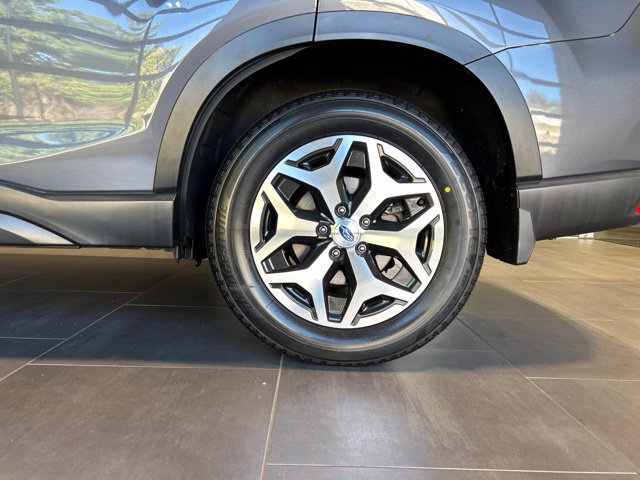Used 2022 Subaru Forester Premium AWD/4WD image 43