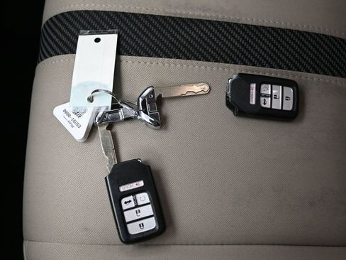 Used 2018 Honda Civic EX image 30