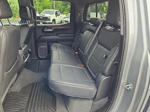 Used 2023 GMC Sierra 1500 Denali w/ Denali Reserve Package AWD/4WD image 52