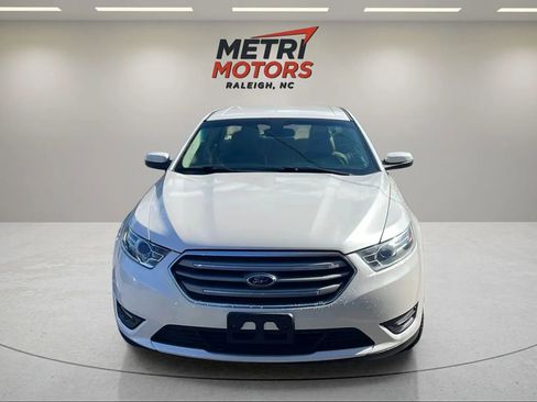 Used 2015 Ford Taurus SEL w/ Equipment Group 201A image 3