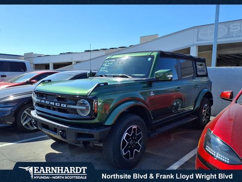 Used 2022 Ford Bronco Outer Banks AWD/4WD image 1