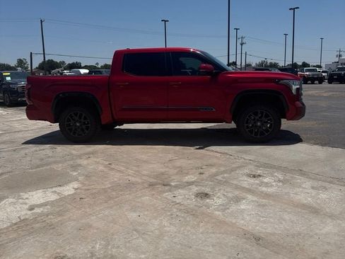 Used 2025 Toyota Tundra Platinum AWD/4WD image 4