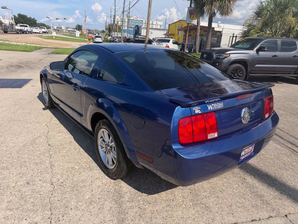 Used 2007 Ford Mustang Coupe RWD image 9