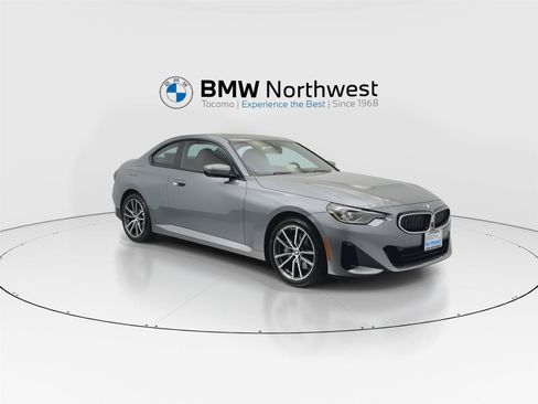 Used 2025 BMW 230i xDrive Coupe w/ Premium Package AWD/4WD image 6