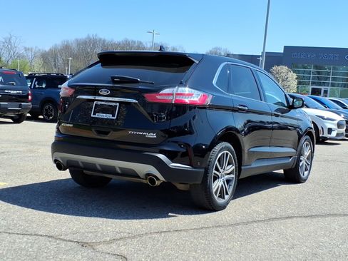 Used 2019 Ford Edge Titanium w/ Equipment Group 301A AWD/4WD image 7