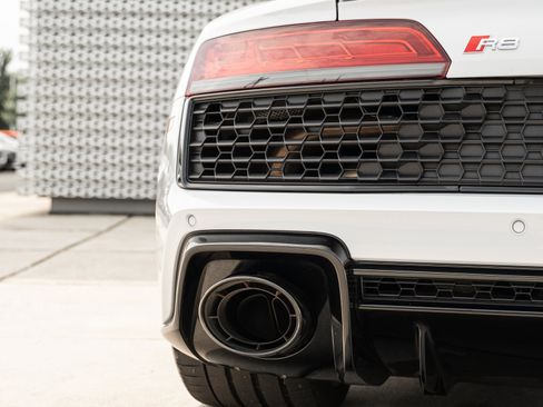 Certified 2023 Audi R8 V10 performance w/ Premium Package RWD image 39