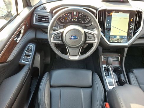 Used 2024 Subaru Ascent Touring image 11