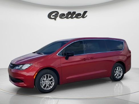 New 2026 Chrysler Voyager LX image 5