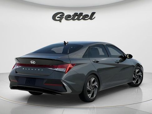 New 2026 Hyundai Elantra SEL Sport Premium FWD image 4
