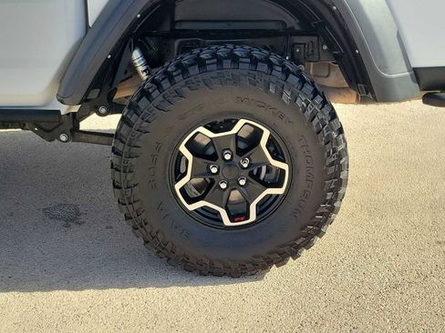 Used 2021 Jeep Gladiator Rubicon image 8