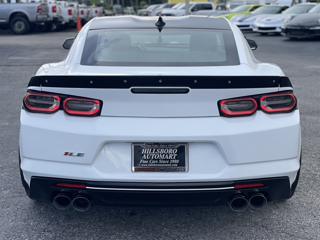 Used 2019 Chevrolet Camaro SS RWD image 8