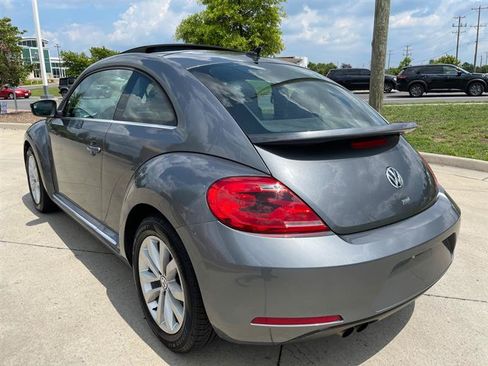 Used 2013 Volkswagen Beetle TDI FWD image 50