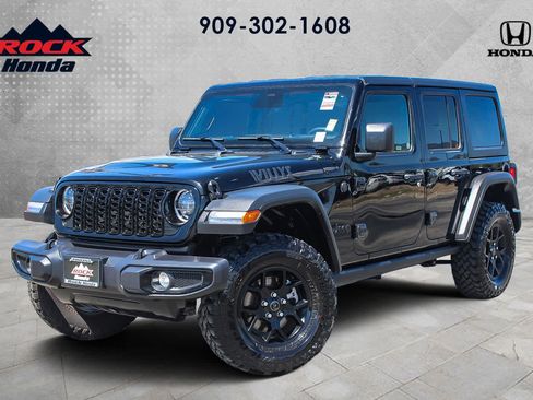 Used 2025 Jeep Wrangler Unlimited Sport AWD/4WD image 1