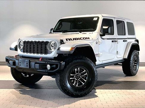 Used 2025 Jeep Wrangler Unlimited Rubicon AWD/4WD image 1