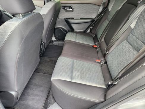 Used 2023 Nissan Rogue SV FWD image 25