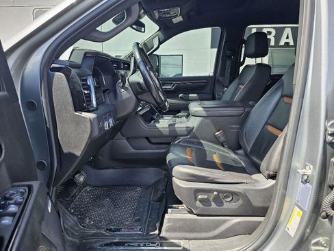 Used 2024 GMC Sierra 2500 AT4 w/ AT4 Preferred Package AWD/4WD image 7