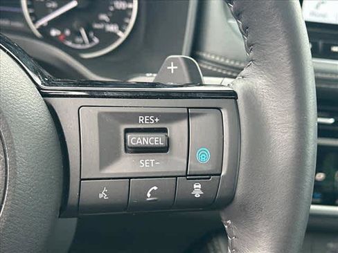 Used 2023 Nissan Rogue SL w/ SL Premium Package image 22