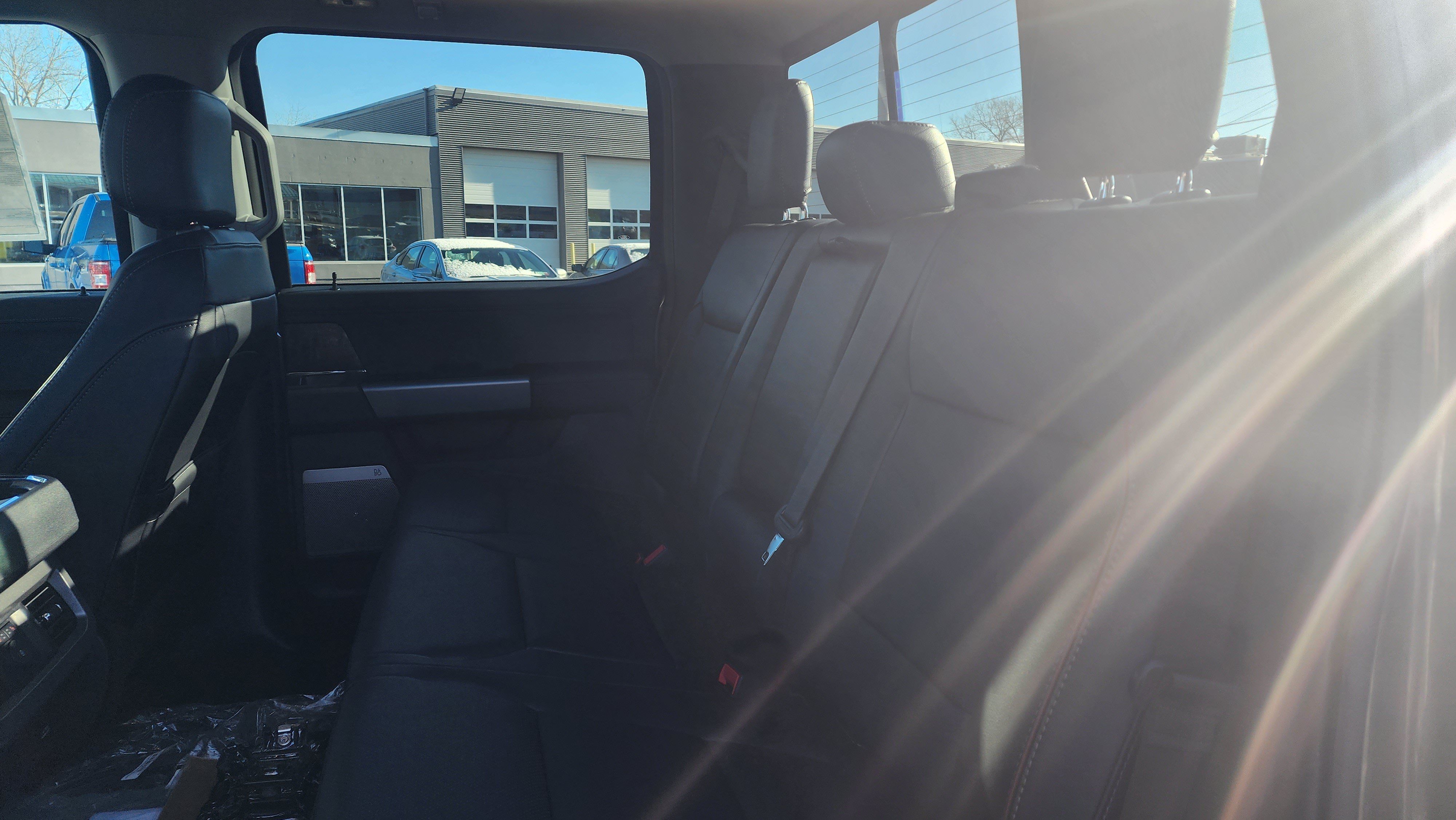Used 2024 Ford F250 Lariat w/ Lariat Ultimate Package AWD/4WD image 11