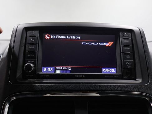 Used 2019 Dodge Grand Caravan SXT w/ Driver Convenience Group FWD image 24