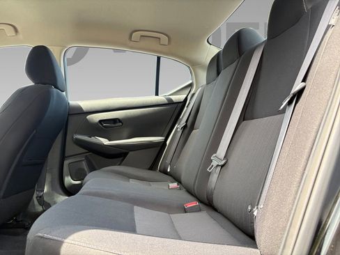 Used 2024 Nissan Sentra SV FWD image 4