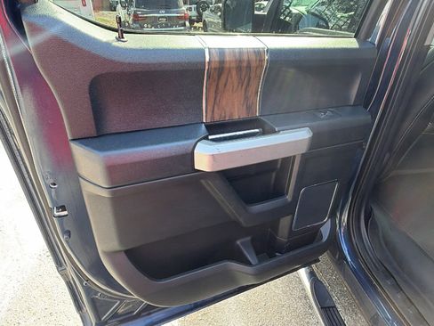 Used 2018 Ford F150 Lariat image 22