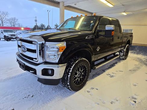 Used 2016 Ford F250 Lariat w/ Lariat Ultimate Package image 3
