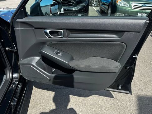 Used 2023 Honda Civic Sport image 13