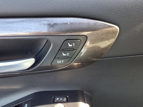 New 2026 Toyota Highlander Limited AWD/4WD image 10