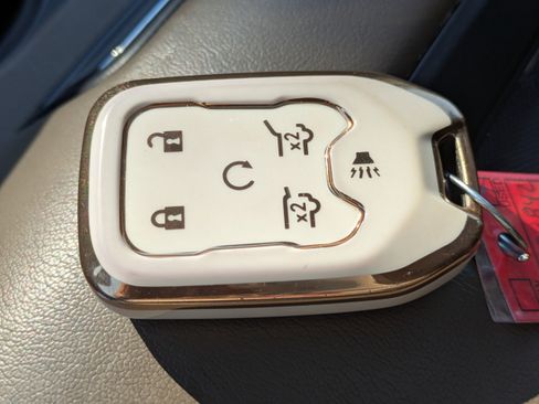 Used 2020 GMC Yukon XL SLT w/ Open Road Package image 32