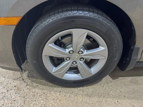 Used 2018 Honda Odyssey EX-L image 11