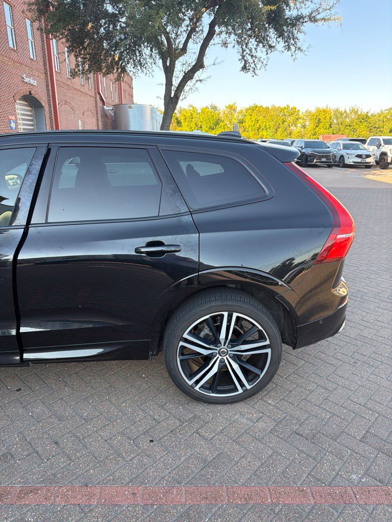 Used 2021 Volvo XC60 T5 R-Design w/ Protection Package Premier AWD/4WD image 5